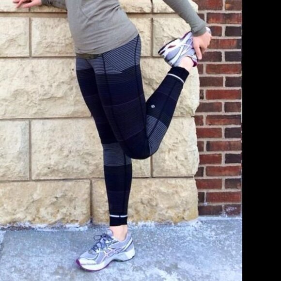 Lululemon Speed Tight II Om Stripe Black Multi 4 - Picture 2 of 14